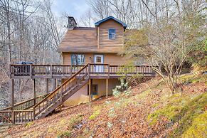 Blue Ridge Mountains Cabin w/ Community Perks!