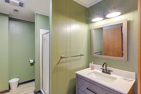 Blue Ridge Mountains Cabin w/ Community Perks!