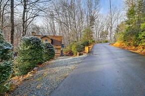 Blue Ridge Mountains Cabin w/ Community Perks!