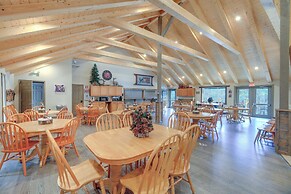 Blue Ridge Mountains Cabin w/ Community Perks!