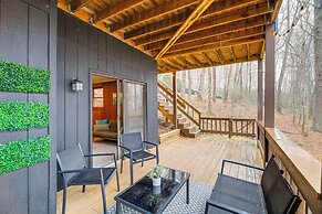 Blue Ridge Mountains Cabin w/ Community Perks!