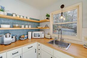 Blue Ridge Mountains Cabin w/ Community Perks!