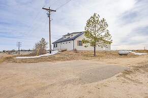16 Mi to Paint Mines: Spacious Simla Home!