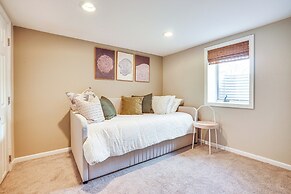 Walk to Beach + Lake Nokomis: Minneapolis Home!