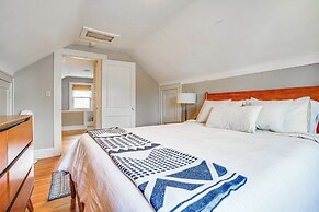 Walk to Beach + Lake Nokomis: Minneapolis Home!