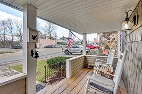 Near Murphy River Walk: Historic Downtown Home!