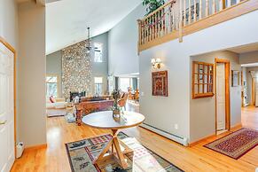 < 1 Mi to Hunter Mtn: Spacious Home w/ Hot Tub!