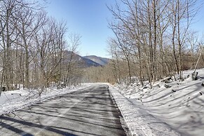 < 1 Mi to Hunter Mtn: Spacious Home w/ Hot Tub!