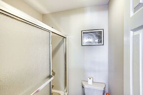 < 1 Mi to Hunter Mtn: Spacious Home w/ Hot Tub!