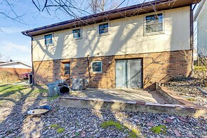 12 Mi to Dtwn St Louis: Family Home w/ Fireplaces!