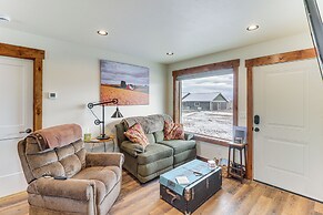 Starry Skies & Mtn Views: Family Retreat in Elmo