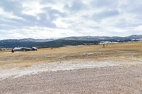 Starry Skies & Mtn Views: Family Retreat in Elmo