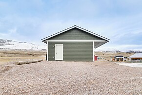 Starry Skies & Mtn Views: Family Retreat in Elmo