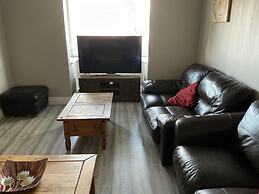Cozy Coastal Retreat in Colwyn bay Sleeps 8