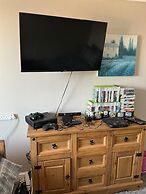 Cozy Coastal Retreat in Colwyn bay Sleeps 8