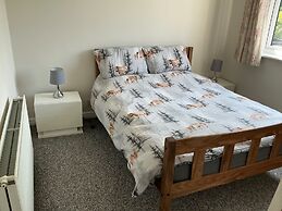 Cozy Coastal Retreat in Colwyn bay Sleeps 8