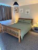 Cozy Coastal Retreat in Colwyn bay Sleeps 8