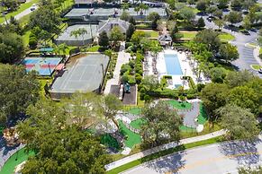 Gorgeous 4Bd Close to Disney With Spa at Reunion Resort 1552