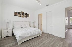 Gorgeous 4Bd Close to Disney With Spa at Reunion Resort 1552