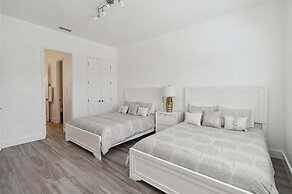 Gorgeous 4Bd Close to Disney With Spa at Reunion Resort 1552