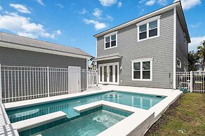 Gorgeous 4Bd Close to Disney With Spa at Reunion Resort 1552