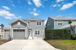 Gorgeous 4Bd Close to Disney With Spa at Reunion Resort 1552