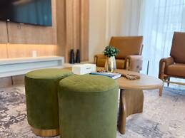 Upstay Theme Rooms and Arcade Games Plus Private Pool