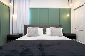 Luxury 7Bd Close to Disney With Pool and Spa at Windsor Cay 16218