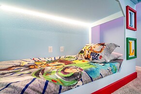 Luxury 7Bd Close to Disney With Pool and Spa at Windsor Cay 16218