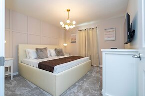 Luxury 7Bd Close to Disney With Pool and Spa at Windsor Cay 16218