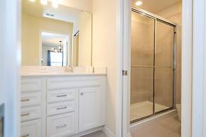Luxury 7Bd Close to Disney With Pool and Spa at Windsor Cay 16218