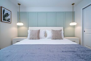 Luxury 7Bd Close to Disney With Pool and Spa at Windsor Cay 16218