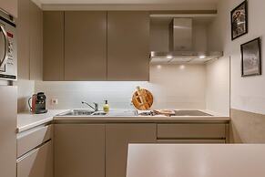 Cozy Apartment With Balcony With Parking