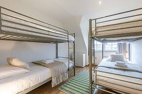 Cozy Apartment With Balcony With Parking