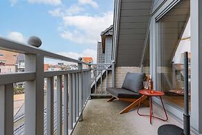 Cozy Apartment With Balcony With Parking