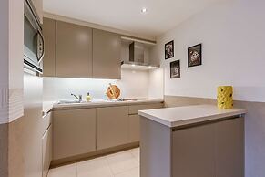 Cozy Apartment With Balcony With Parking