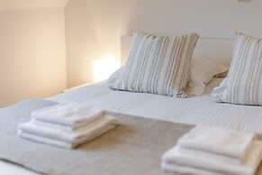 Cozy Apartment With Balcony With Parking