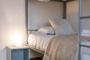 Cozy Apartment With Balcony With Parking