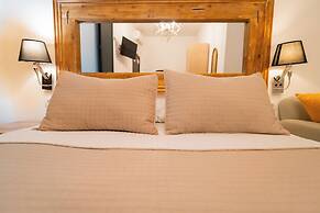 Center Suites San Eloy