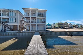 Amazing Grace On The Sound 5 Bedroom Home