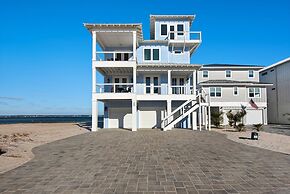 Amazing Grace On The Sound 5 Bedroom Home