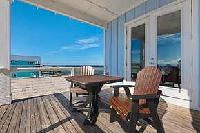 Amazing Grace On The Sound 5 Bedroom Home