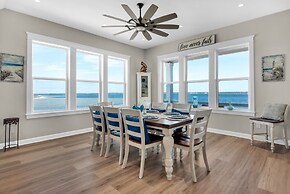 Amazing Grace On The Sound 5 Bedroom Home