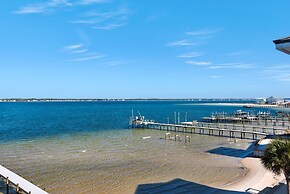 Amazing Grace On The Sound 5 Bedroom Home