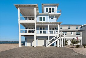 Amazing Grace On The Sound 5 Bedroom Home