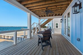 Amazing Grace On The Sound 5 Bedroom Home