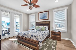 Amazing Grace On The Sound 5 Bedroom Home