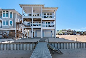 Amazing Grace On The Sound 5 Bedroom Home