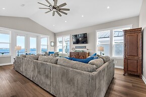 Amazing Grace On The Sound 5 Bedroom Home