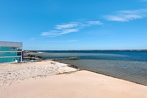 Amazing Grace On The Sound 5 Bedroom Home